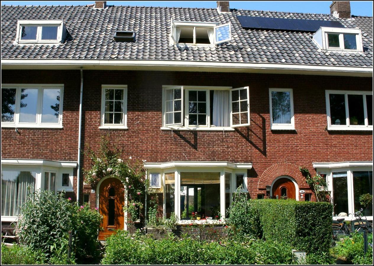 Bed & Breakfast Tegenover De Molen Haarlem Bagian luar foto